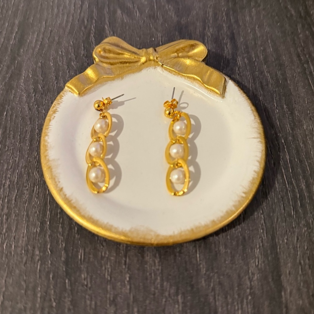 Avon Gold and Faux Pearl Drop Earrings